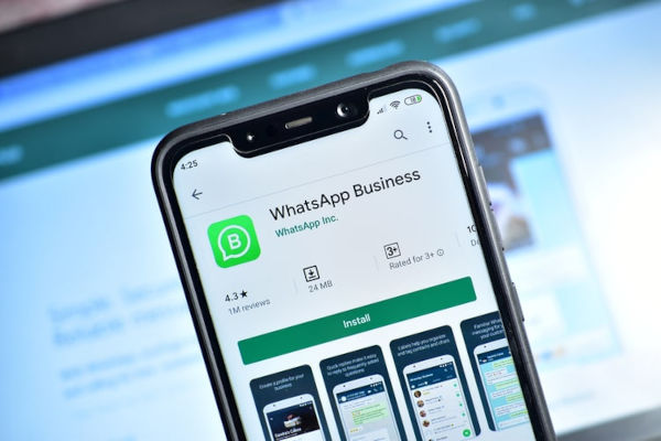 Whatsapp Gets Quick Replies Shortcut, End-To-End Encryption Indicators