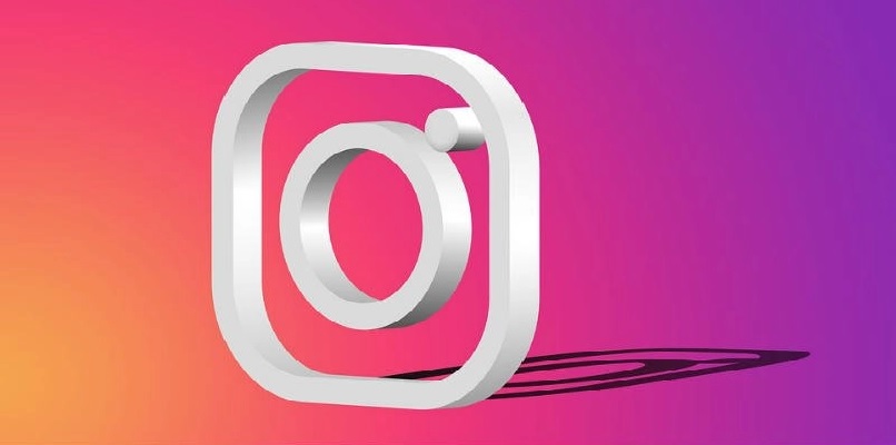 instagram logo on pink background